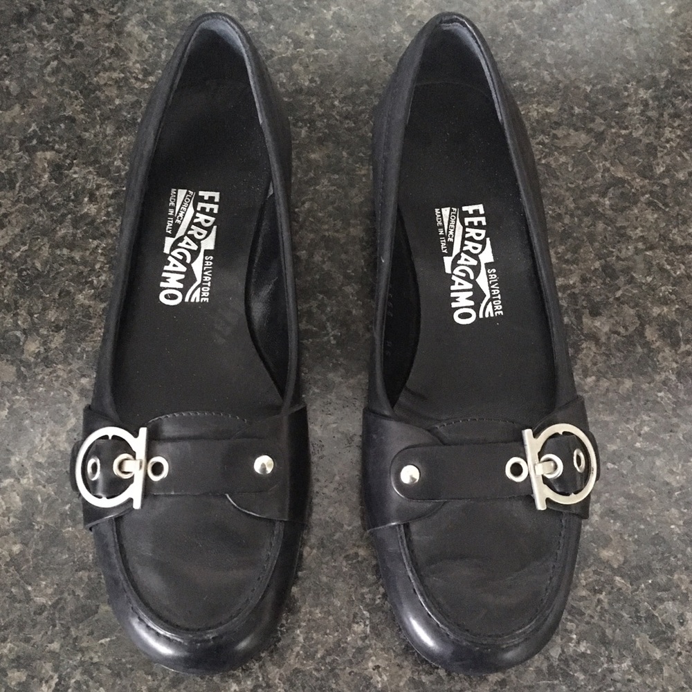 Salvatore Ferragamo Leather Buckle Loafers 7.5 W